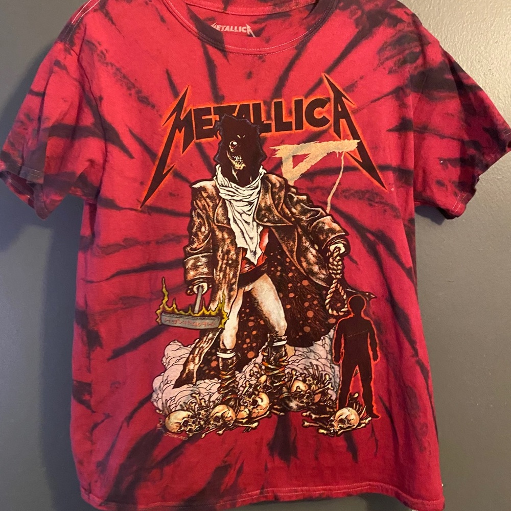 Graphic rock band tshirt